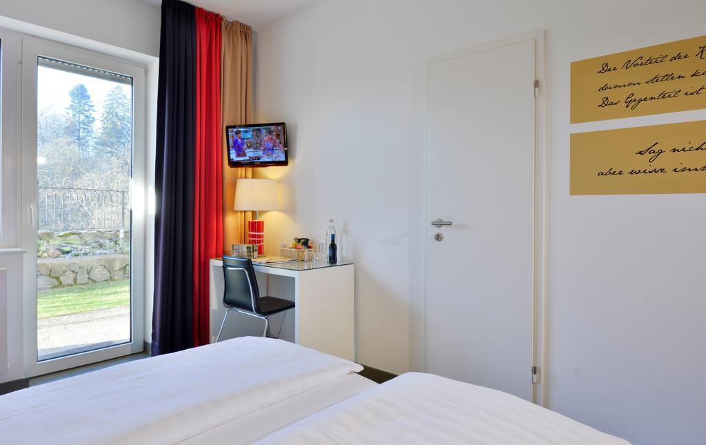 Hotel Fliegendes Klassenzimmer Bad Berleburg Extérieur photo