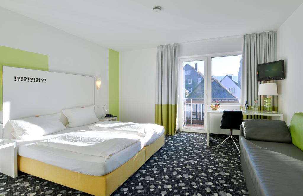 Hotel Fliegendes Klassenzimmer Bad Berleburg Extérieur photo
