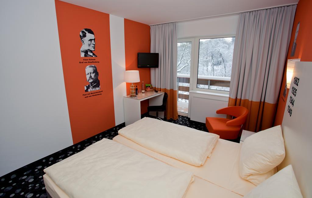 Hotel Fliegendes Klassenzimmer Bad Berleburg Extérieur photo